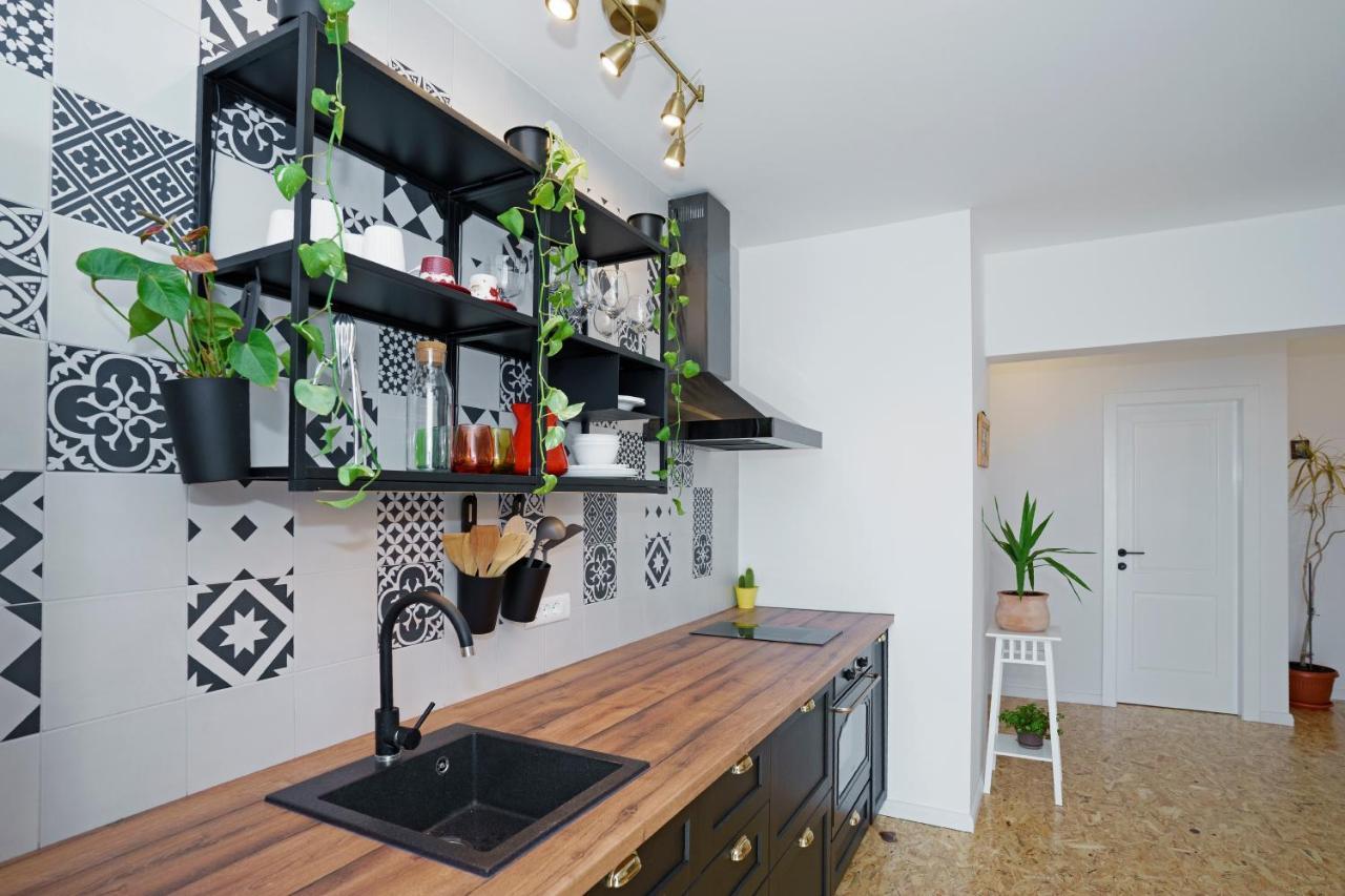 4-Star Apartments Bianco Каштела Экстерьер фото