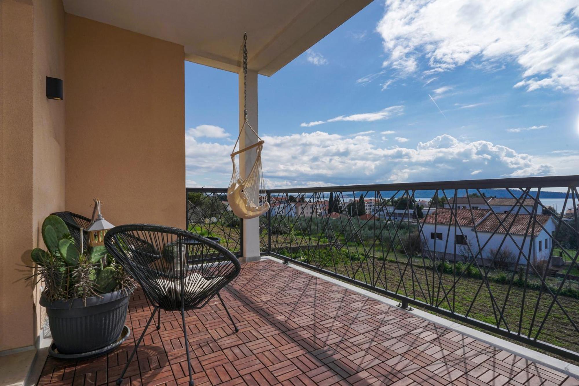 4-Star Apartments Bianco Каштела Экстерьер фото